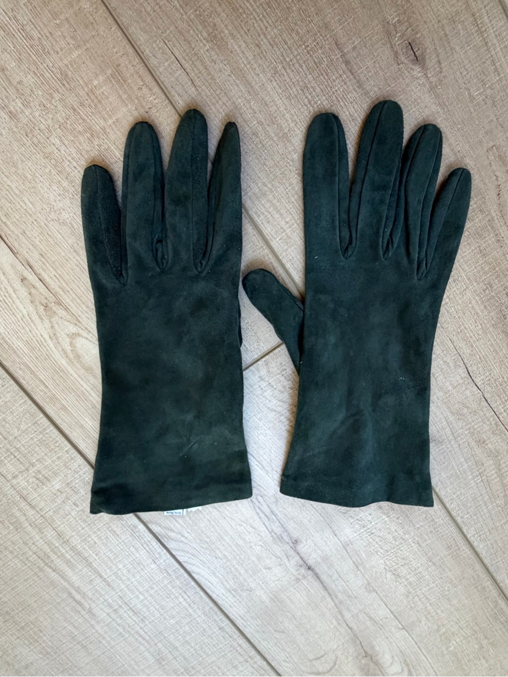 Classic Women's Suede Gloves in Dark Green